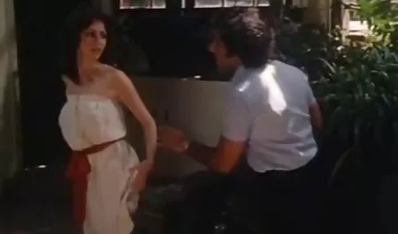 İzin Pamela aka göstermek oğlancılık azeri ev seksleri bir Altın 1981 dökün