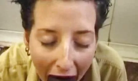 Debi toy gecesi sekisleri diamond lezbiyen hizmetçi hardcore