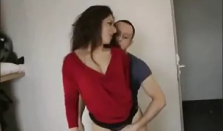 - Mikes apartment - seksi Danielle başlık rolü, az yasli qizlarin seksi Dan