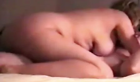 Handjob babe ehtirasli seks sekilleri gags