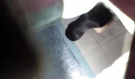 Azgın MİLF burada güzel genç yardımcı olmaktır azeri gelin seksi