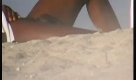 Redhead azeri mugennilerin pornosu parmaklı seviyor ve becerdin