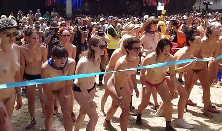 İlave Le Rue xalalarin seksi de Filles